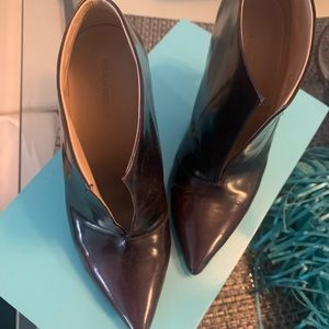 Absolutely stunning Leather stiletto heel booties